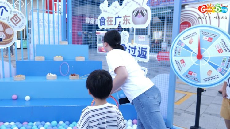 1754551215-56a48a66b828ea4