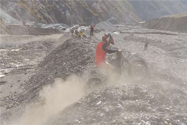 2026041508301819976.014